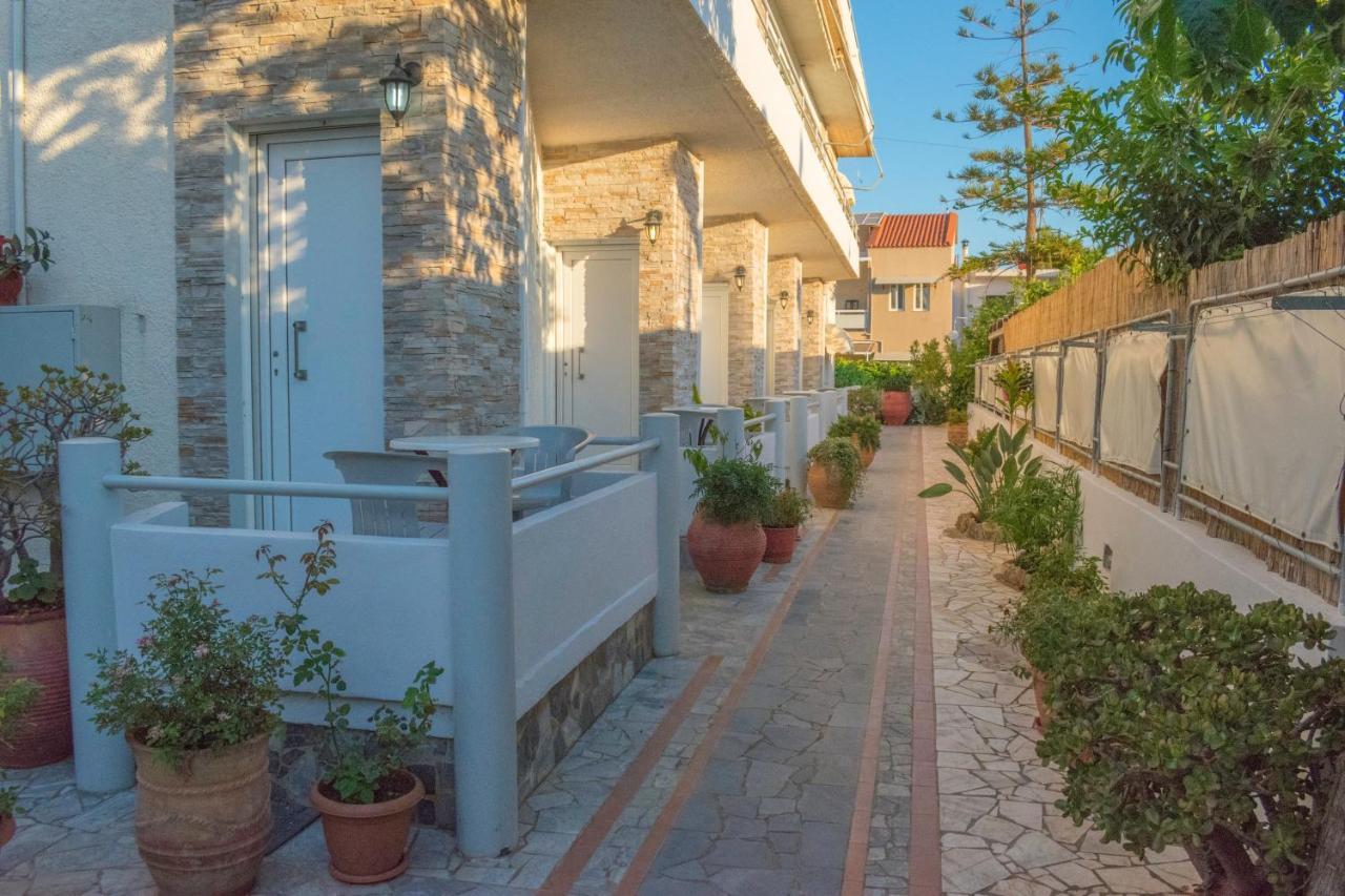 Stefanie Studios Agia Marina  Luaran gambar